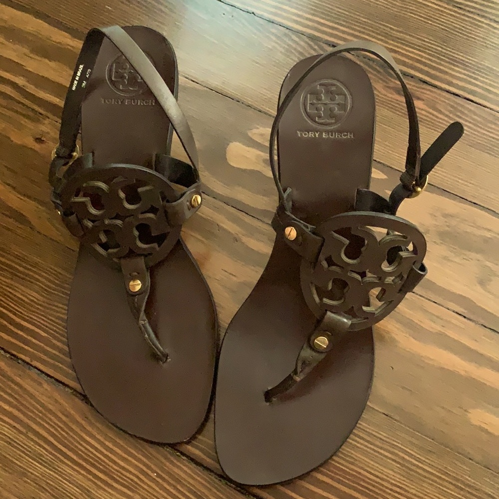 Tory Burch logo brown sandal Women’s size 9